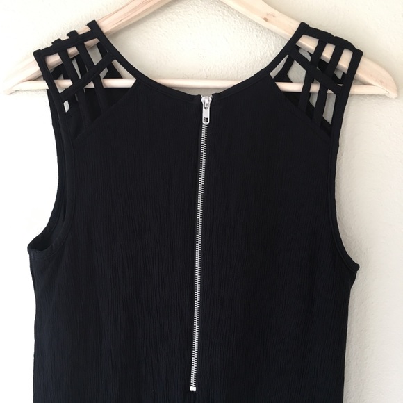 Speechless Sleeveless Dress - Picture 4 of 8